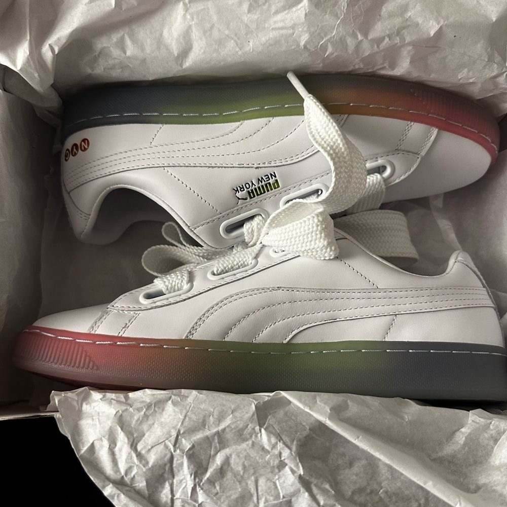 BNIB Puma Basket Heart NYC Fade size 9 1/2